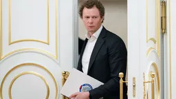 В парламент Италии внесли резолюцию о приостановке помощи Киеву